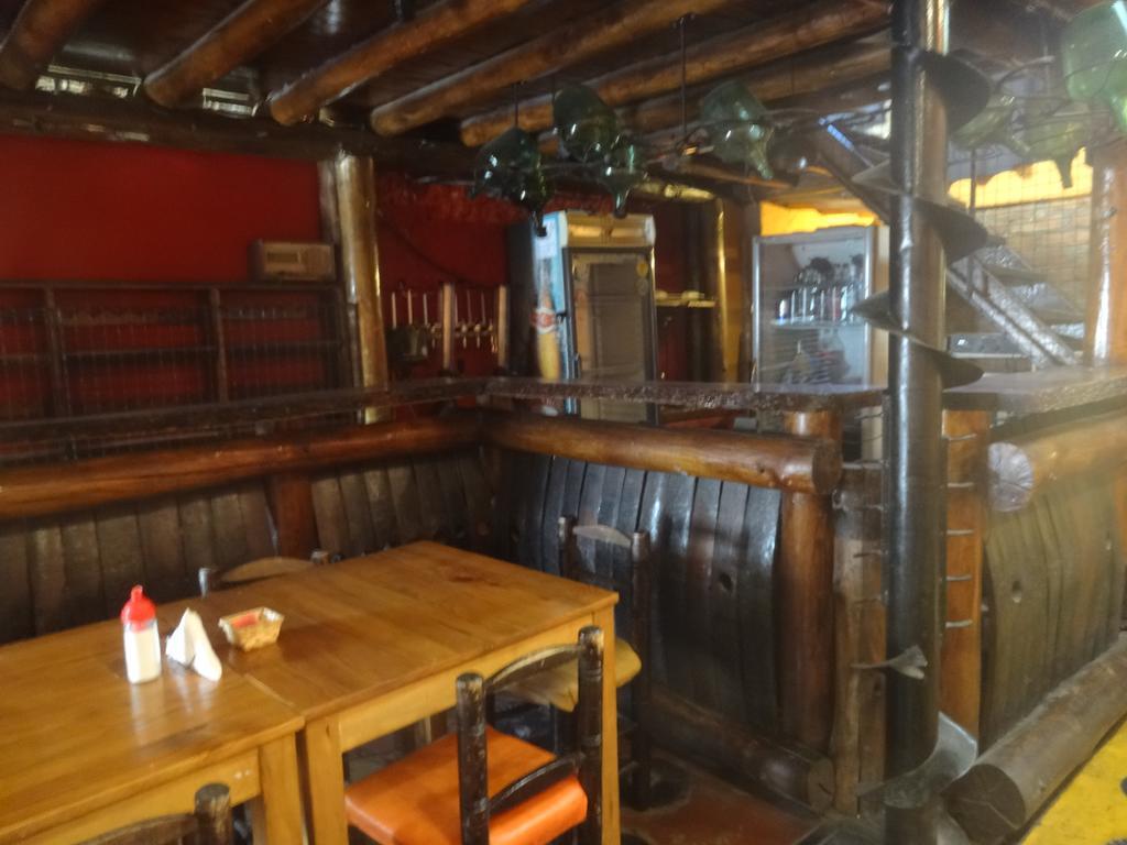 Hostel Internacional メンドーサ エクステリア 写真